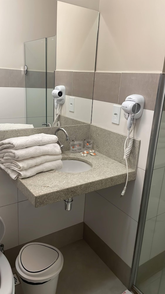 Hotel Beira Rio - Teófilo Otoni 48/50