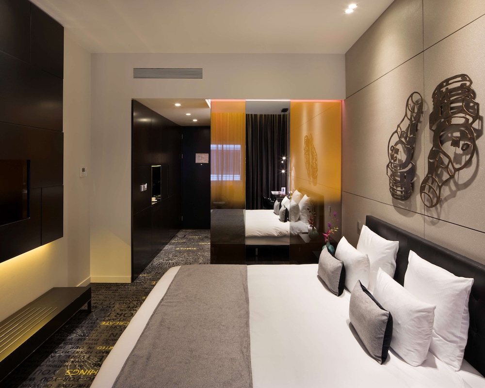 Art Otel Amsterdam 33/71