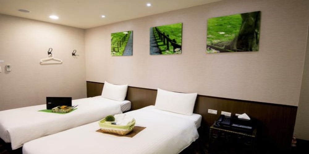 Hotel 6 - ZhongHua 24/40