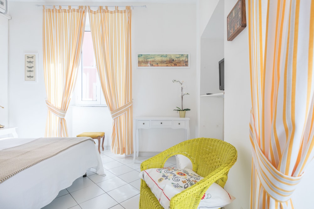 B&B Piazza Fratti 7/69