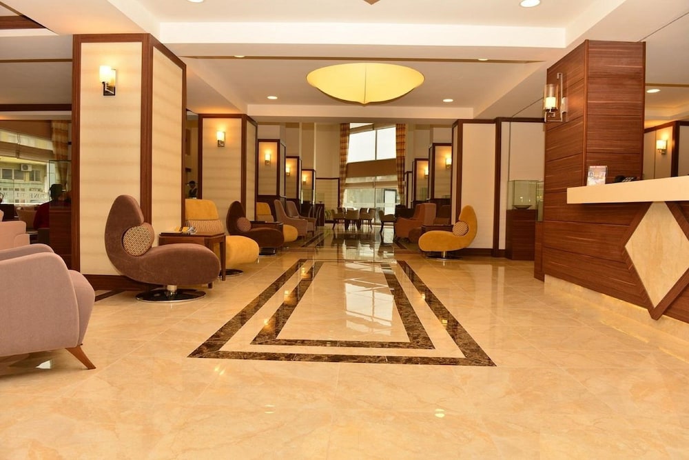 Parion Hotel 38/67