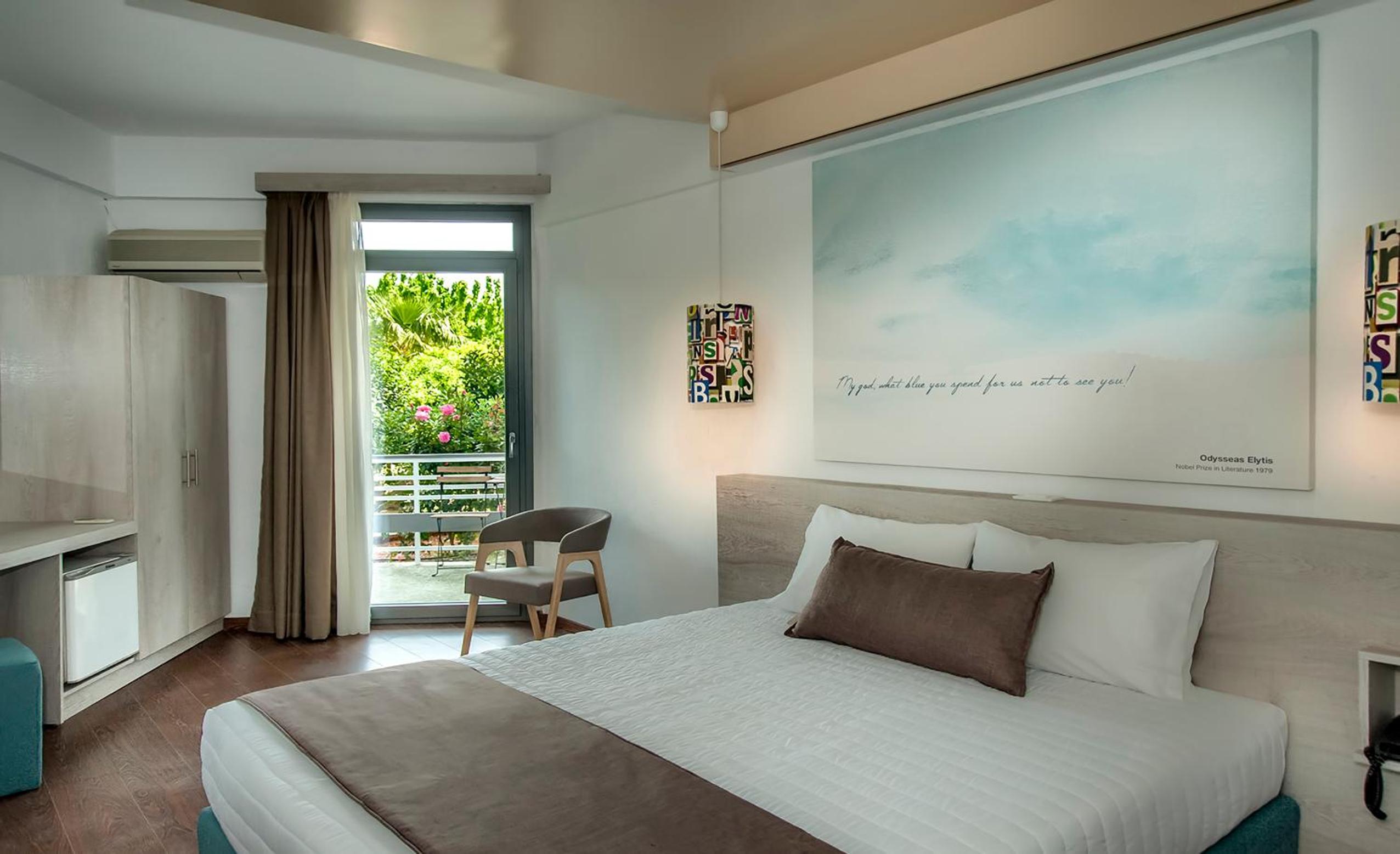 Room, Double or Twin Bed, Side Sea View