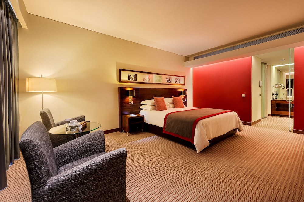 Lagoas Park Hotel 48/100