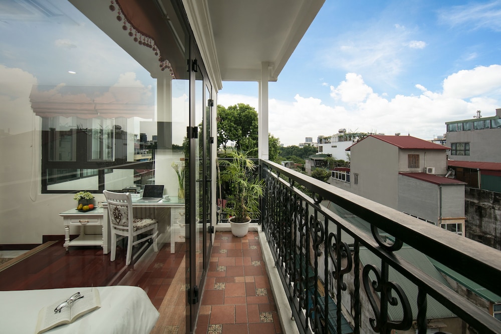 Trang Trang Premium Hotel 58/70