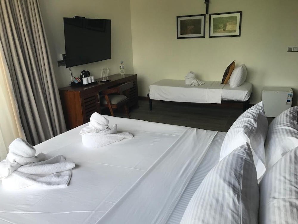 Thimbiri Wewa Resort Wilpattu 26/38