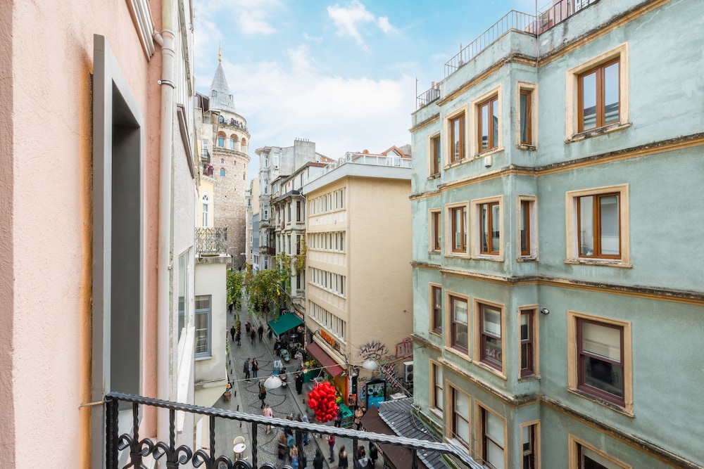 Hotel Des Arts Galata 43/50