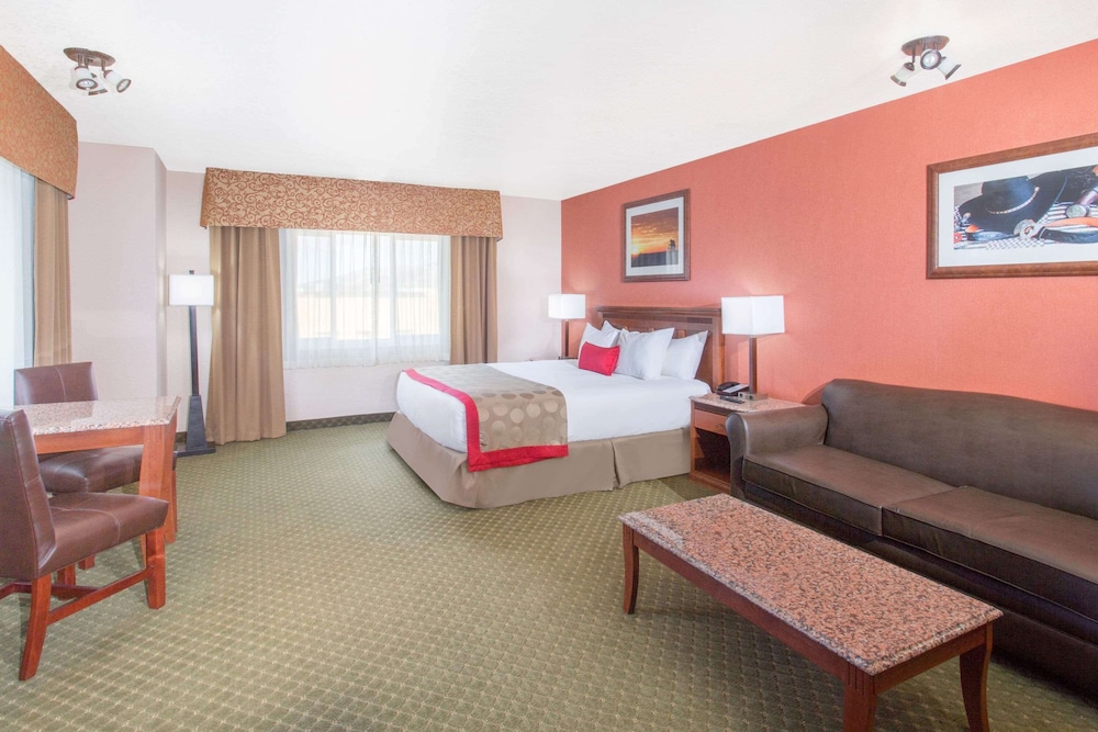 Ramada by Wyndham Elko Hotel at Stockmen's Casino 15/36