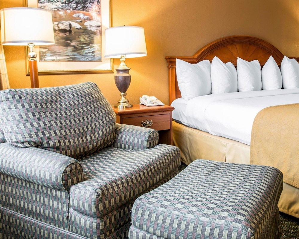 Quality Inn Southfield - Detroit 11/39