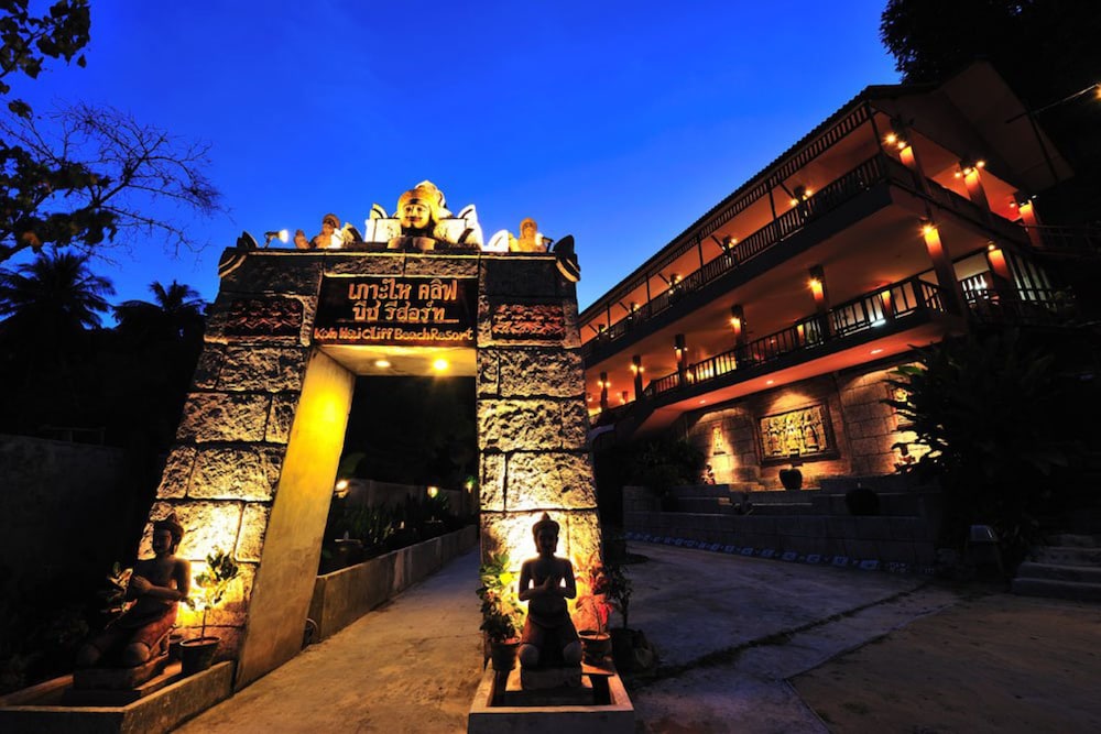Koh Ngai Cliff Beach Resort 4/61