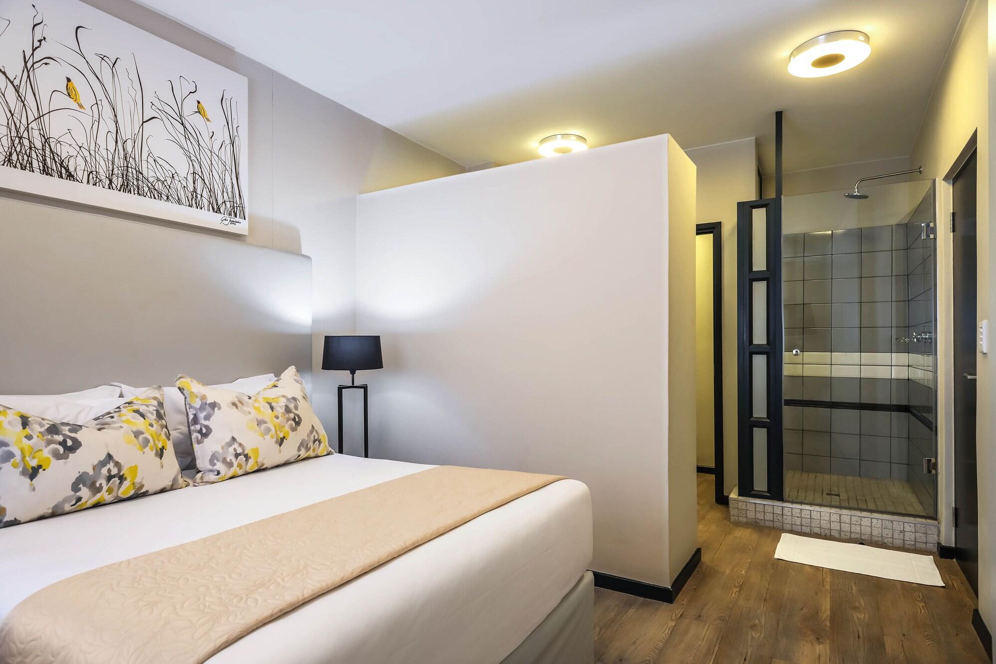 3 Bedrooms, Apartment, 2 Bathrooms