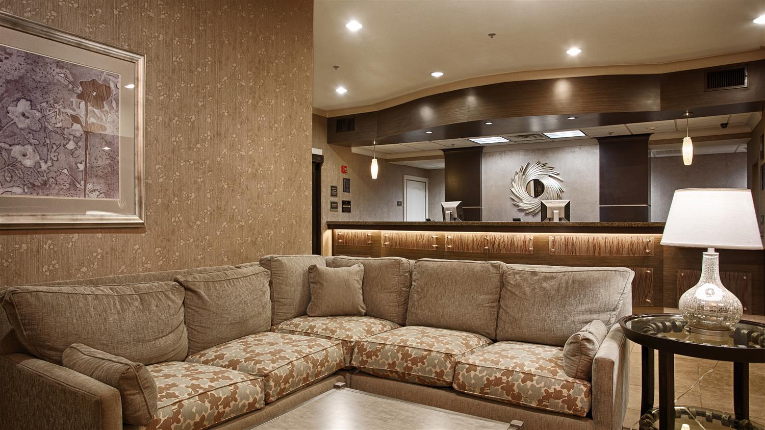 Best Western Plus Texarkana Inn & Suites 2/29