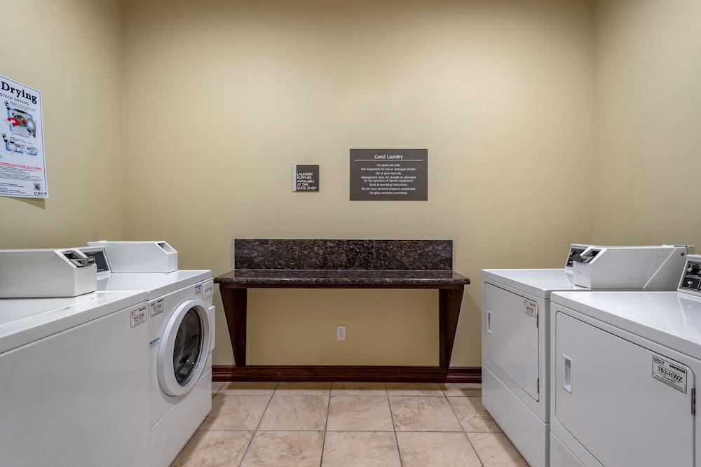 Best Western Plus Monica Royale Inn & Suites 30/31