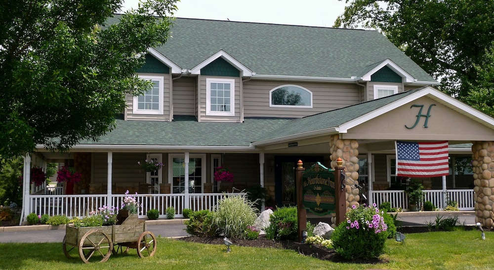 Hearthstone Inn & Suites 7/65