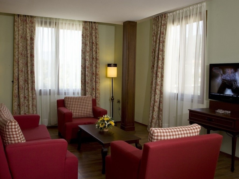 Padok Premium Hotel and Stables 21/44