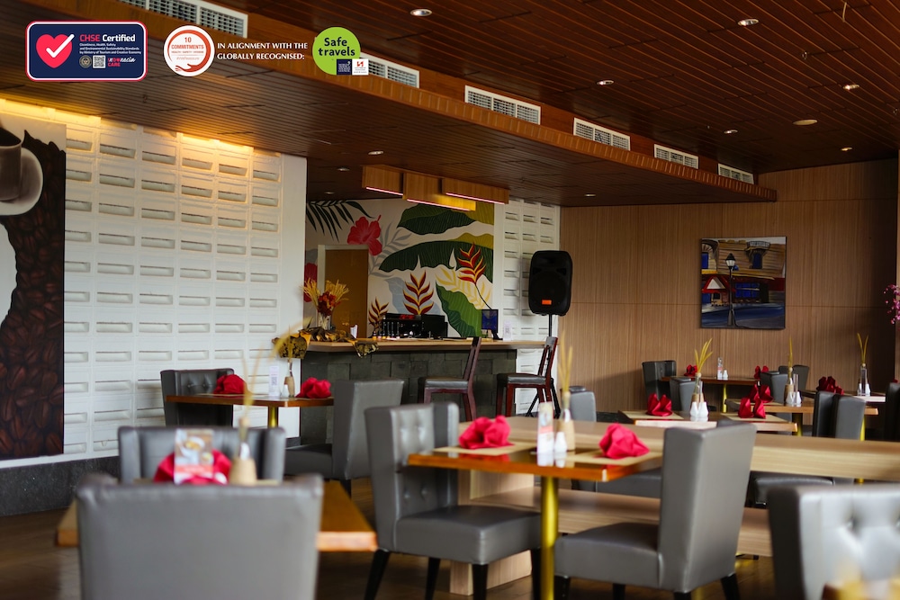 Swiss-Belhotel Bogor 39/63