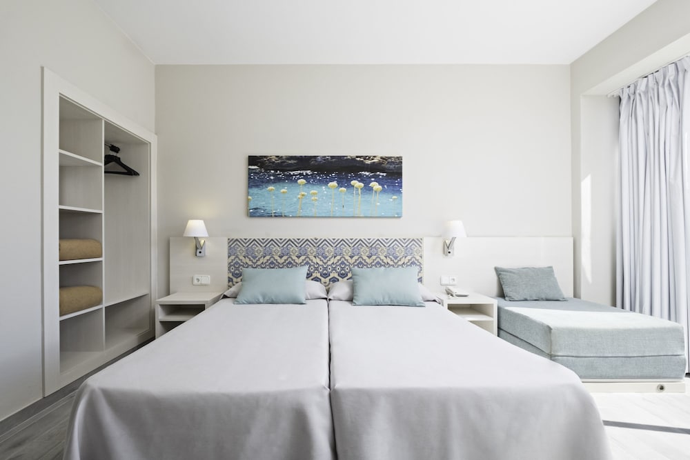 Azuline Hotel Llevant 6/27
