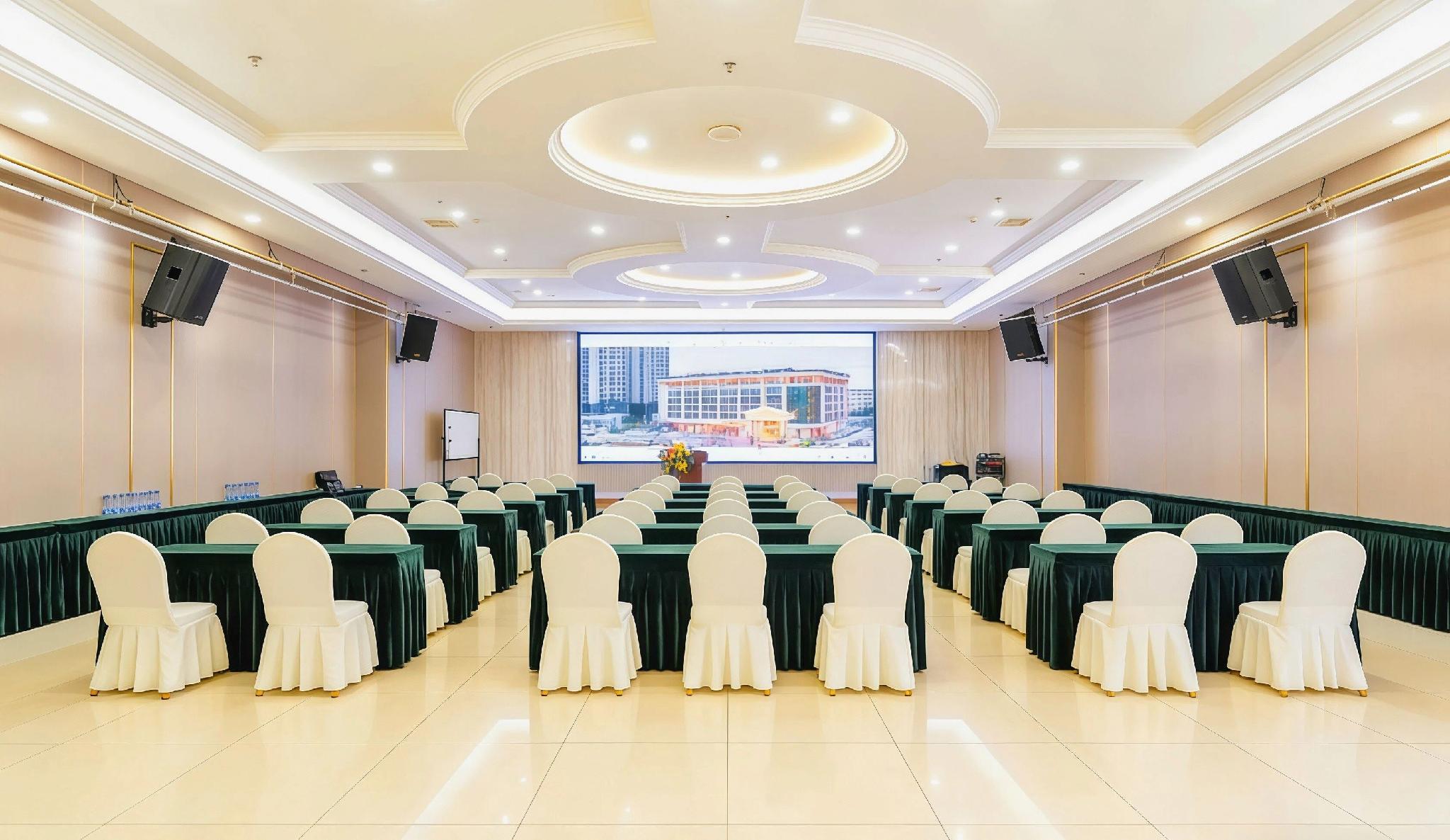Vienna Hotel (Huizhou CITIC) 41/44
