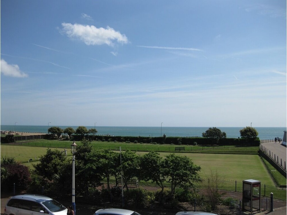 Devonia Eastbourne 47/50