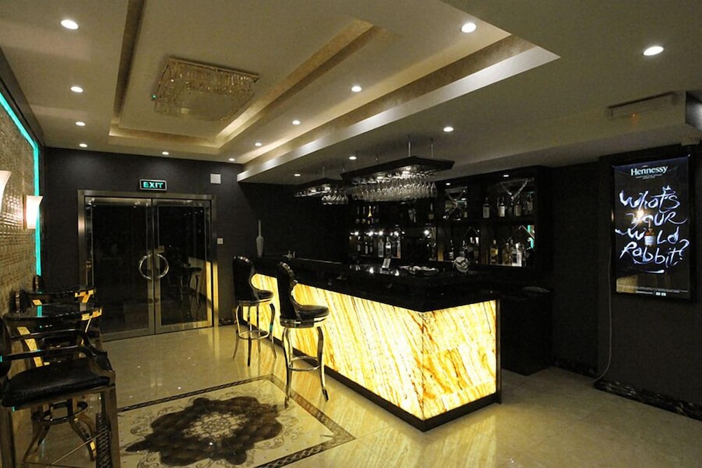 Royal Mountain Hotel 6/50