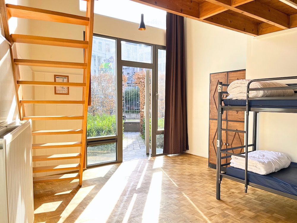 Hostel Van Gogh Brussels 30/50