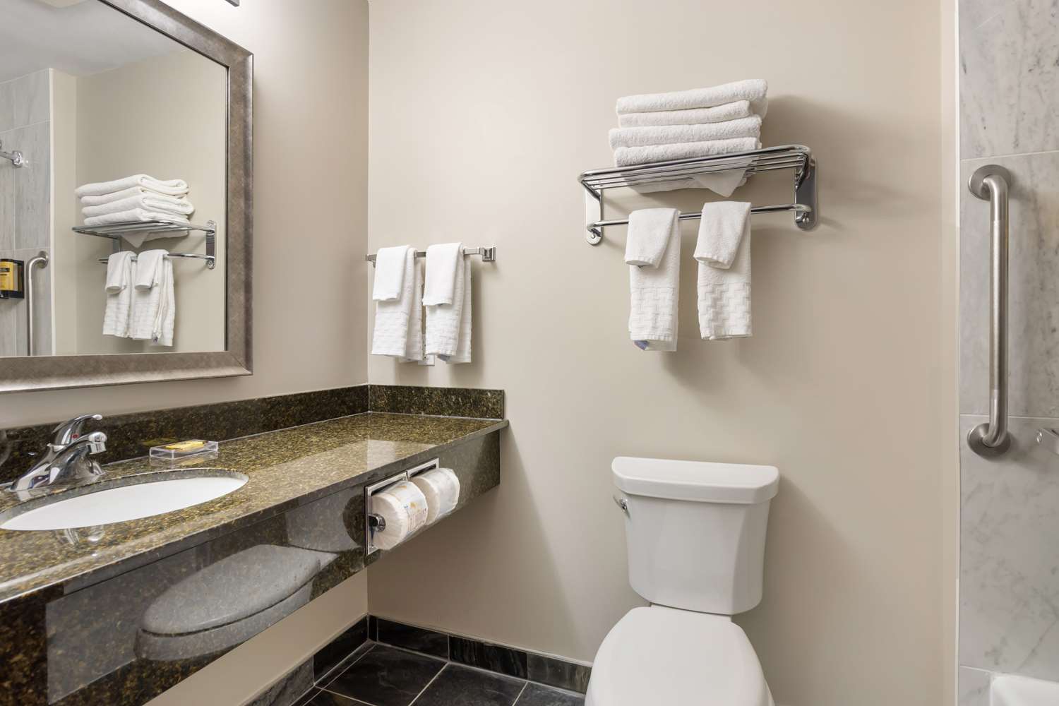 Best Western Brandon Inn 26/27