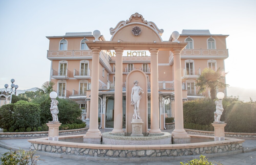 Grand Hotel Osman 1/39