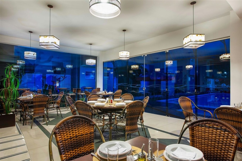 Hotel 365 40/60