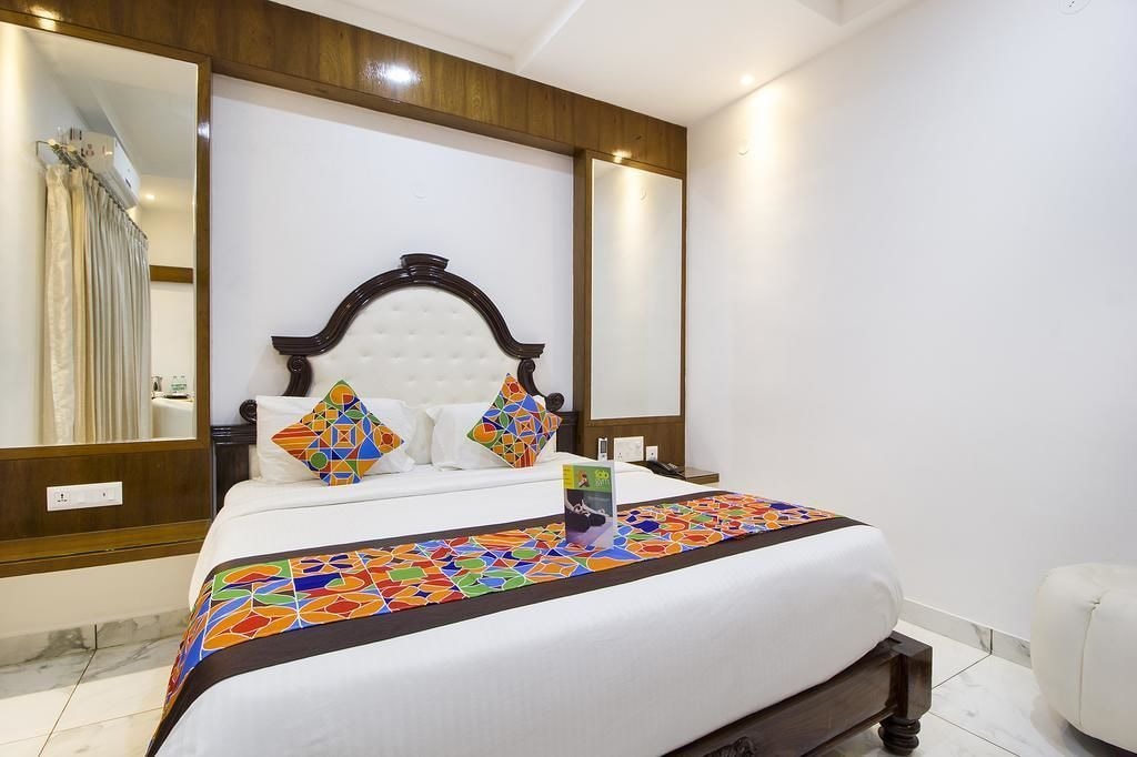 Elite, Executive, Queen Bed