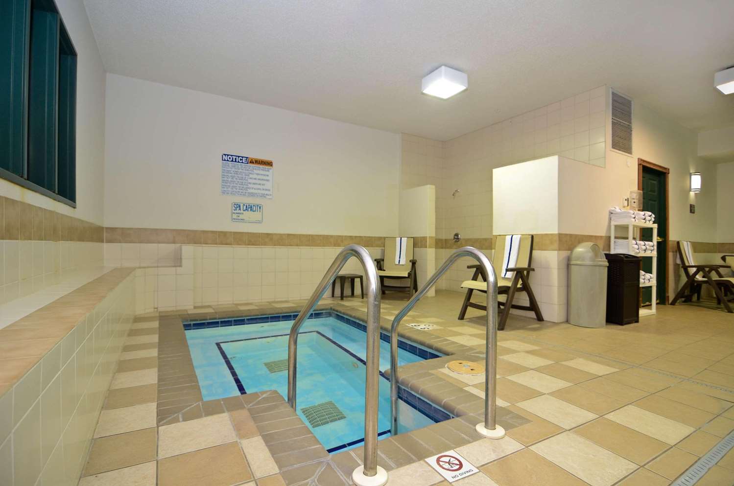 Country Inn and Suites by Radisson Stevens Point WI 6/21