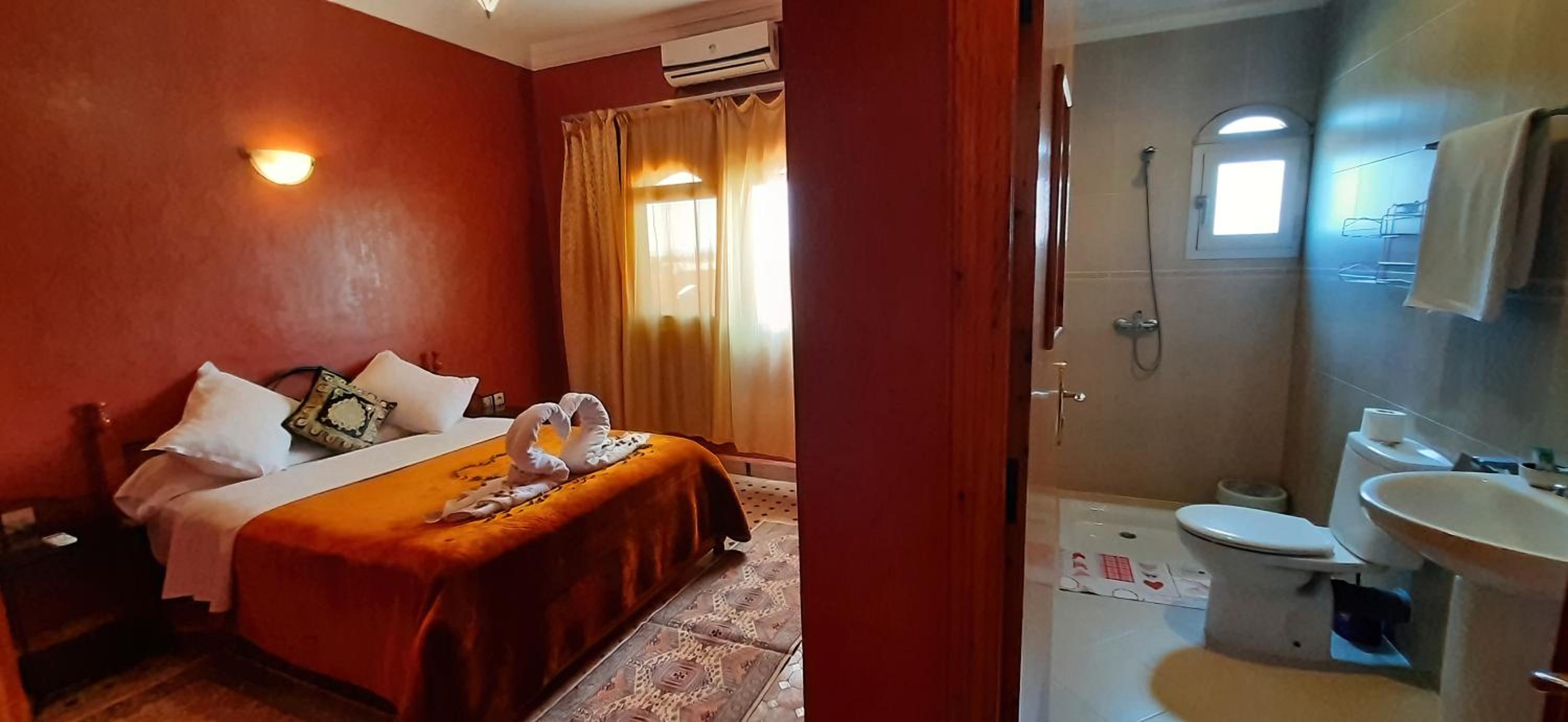 Room, Single