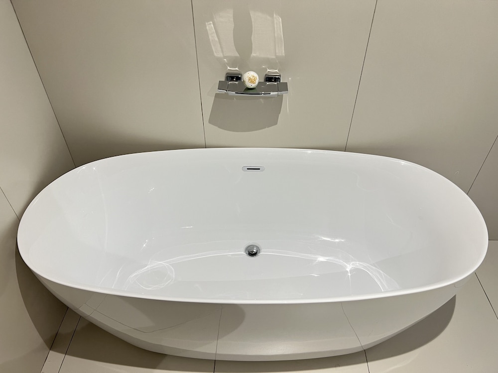 Asia Premium Hotel 46/50