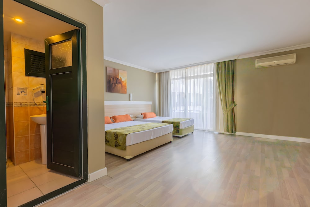 AKDORA ELITE HOTEL & SPA 40/61