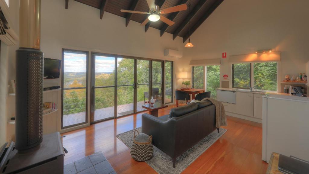 misty view cottages montville