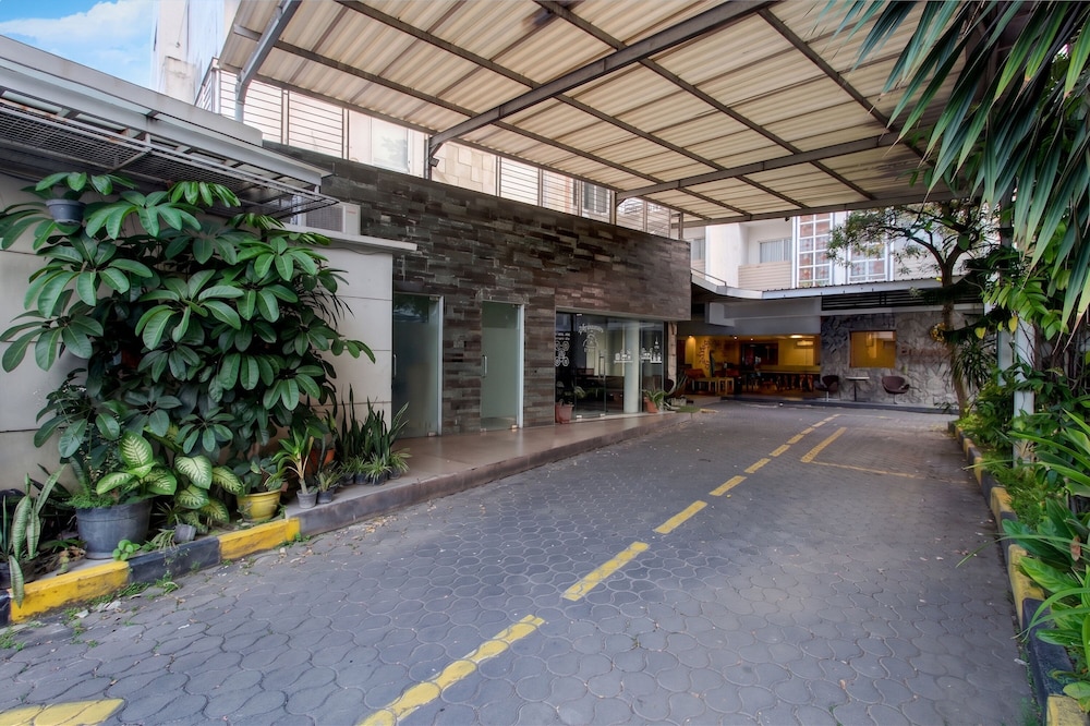 Palette Grand Sae Boutique Hotel 62/70