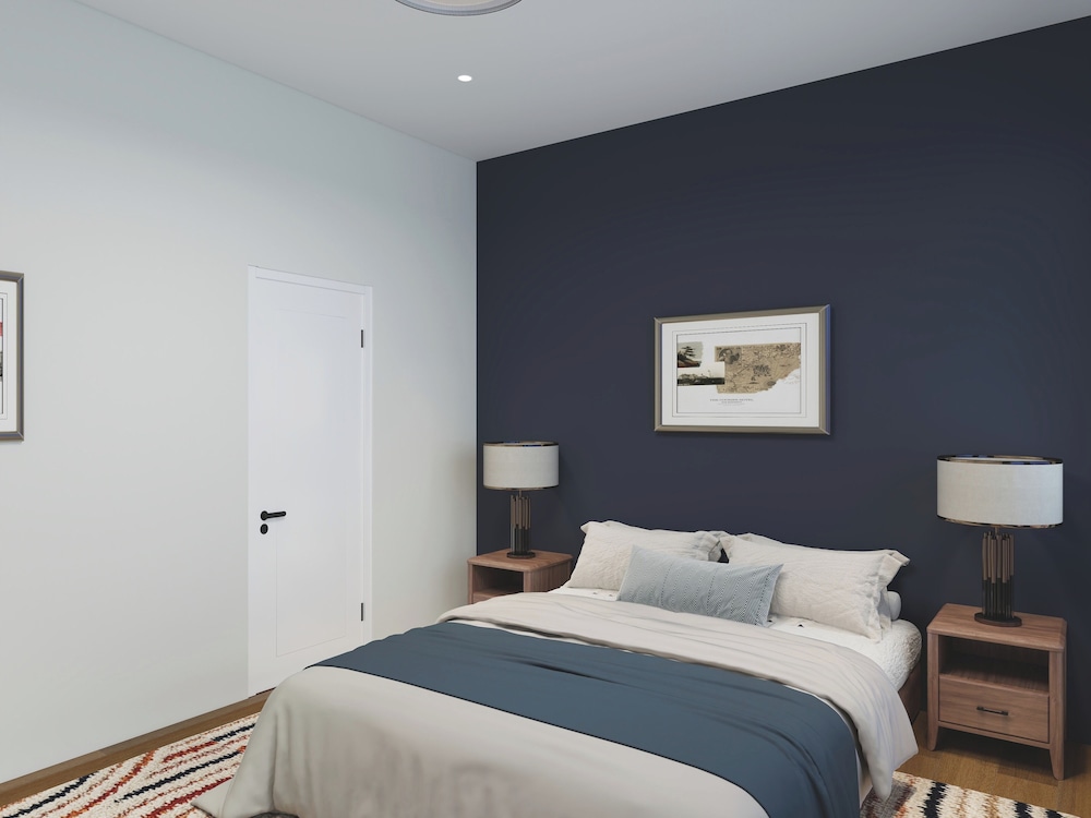 The Courier Hotel 13/50