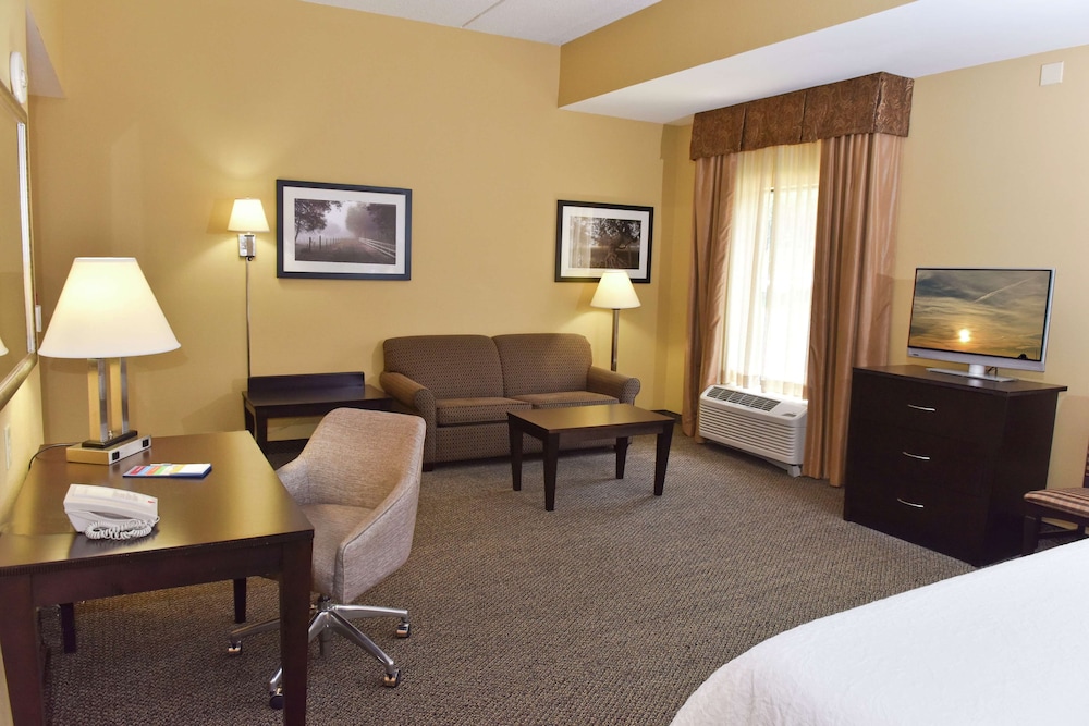 Hampton Inn & Suites Alexandria LA 36/47