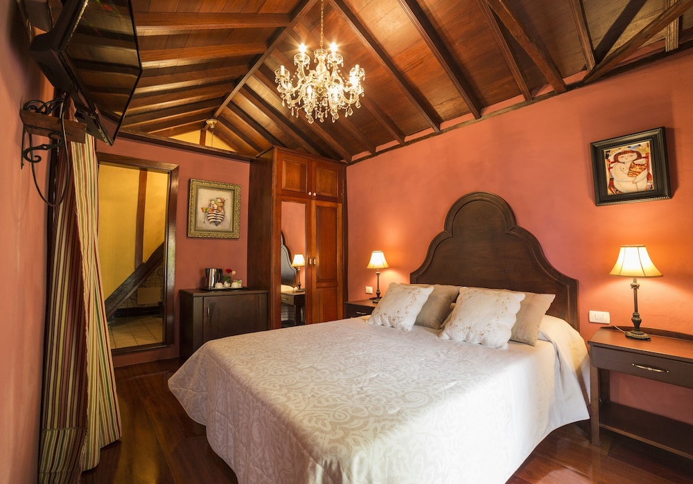 HOTEL EMBLEMATICO SAN MARCOS 10/66