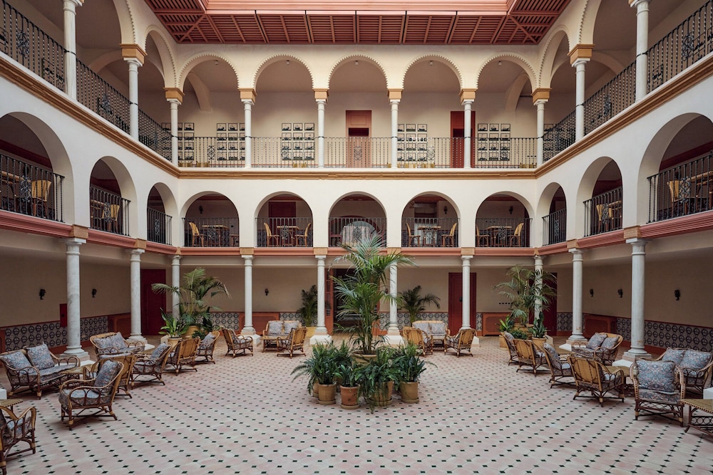 Cristine Bedfor Sevilla Boutique Hotel 8/63