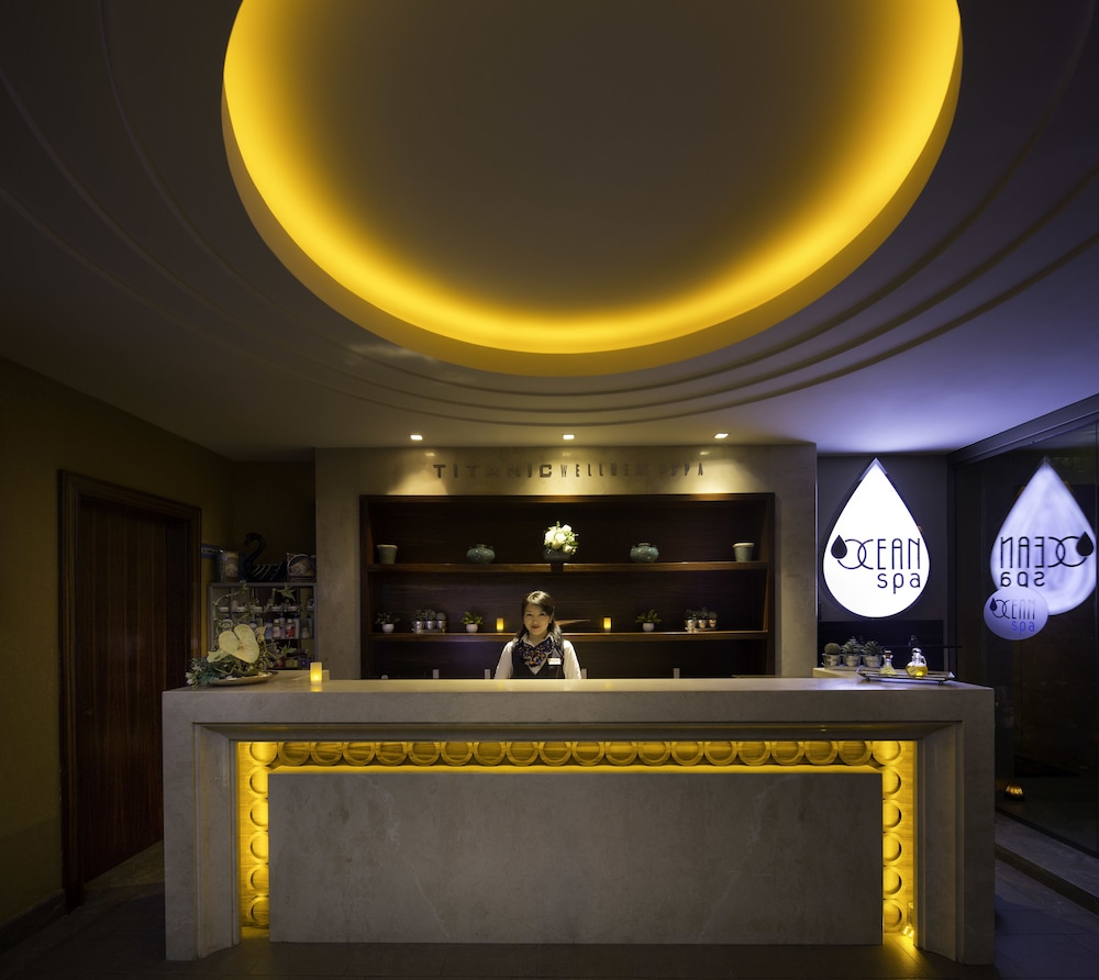 Titanic City Taksim Hotel 8/73