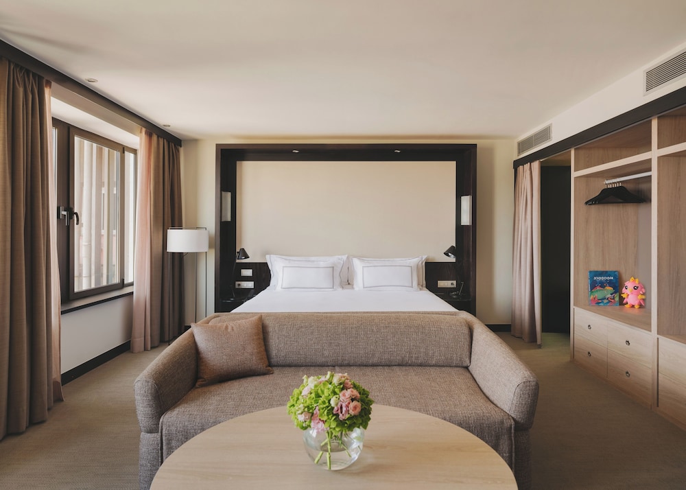 Grand, the Level, Premium, Family, Double Bed
