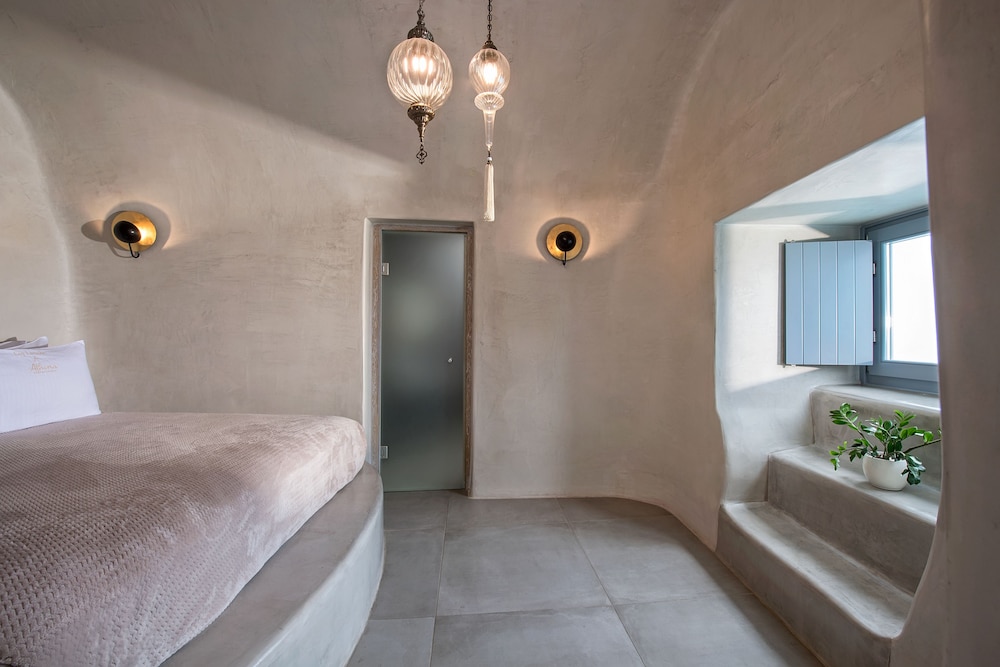 Athina Luxury Suites 31/62
