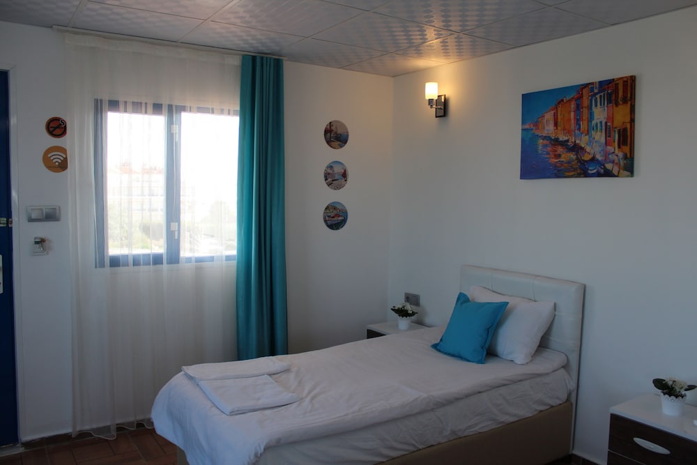 Mavi Restaurant & Bistro Villas 13/47