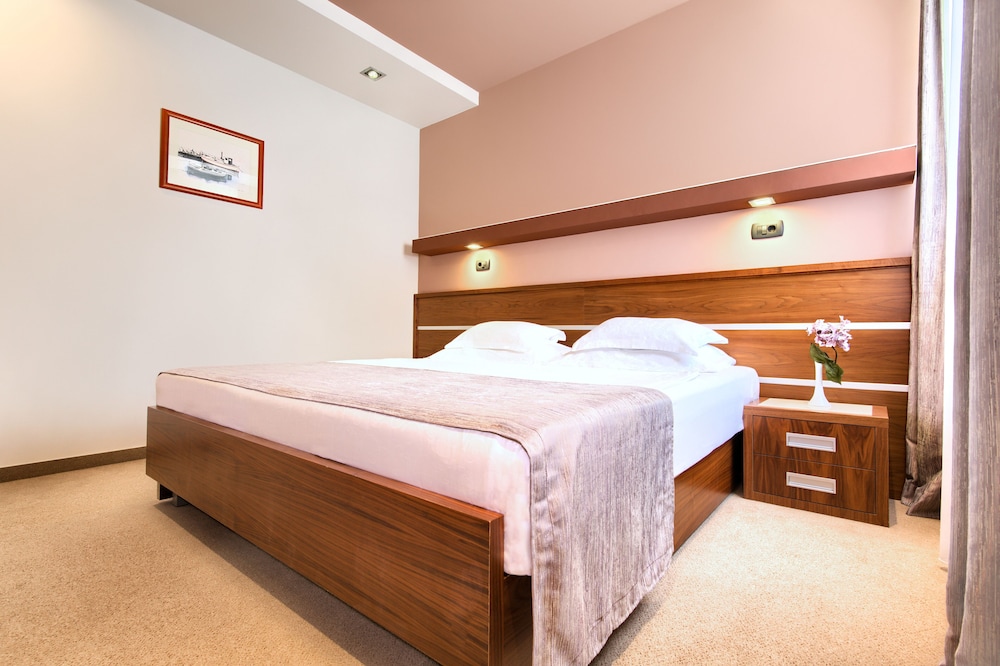 Hotel Plaza Omis 7/33