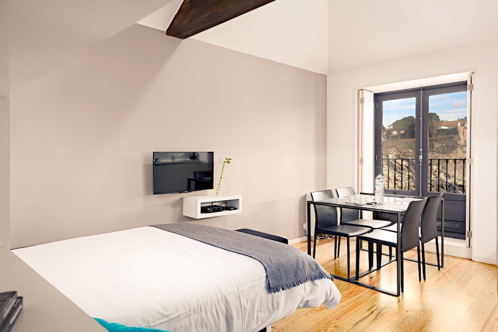 Old City Design Apartments 11/46