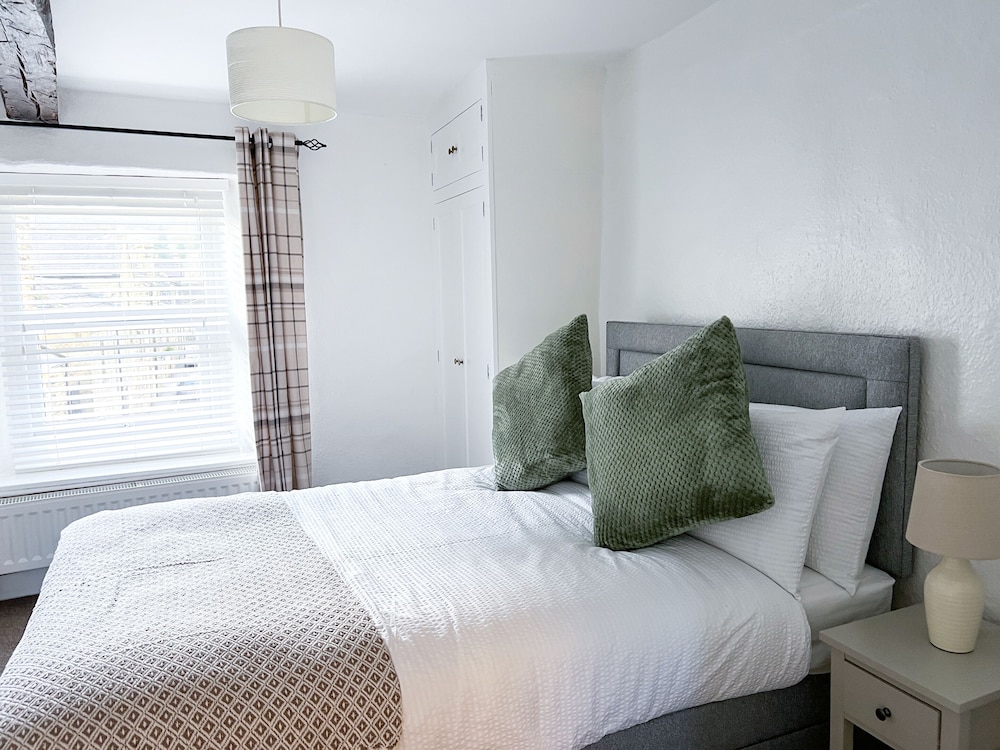The Willow Restaurant & Cottages 22/50