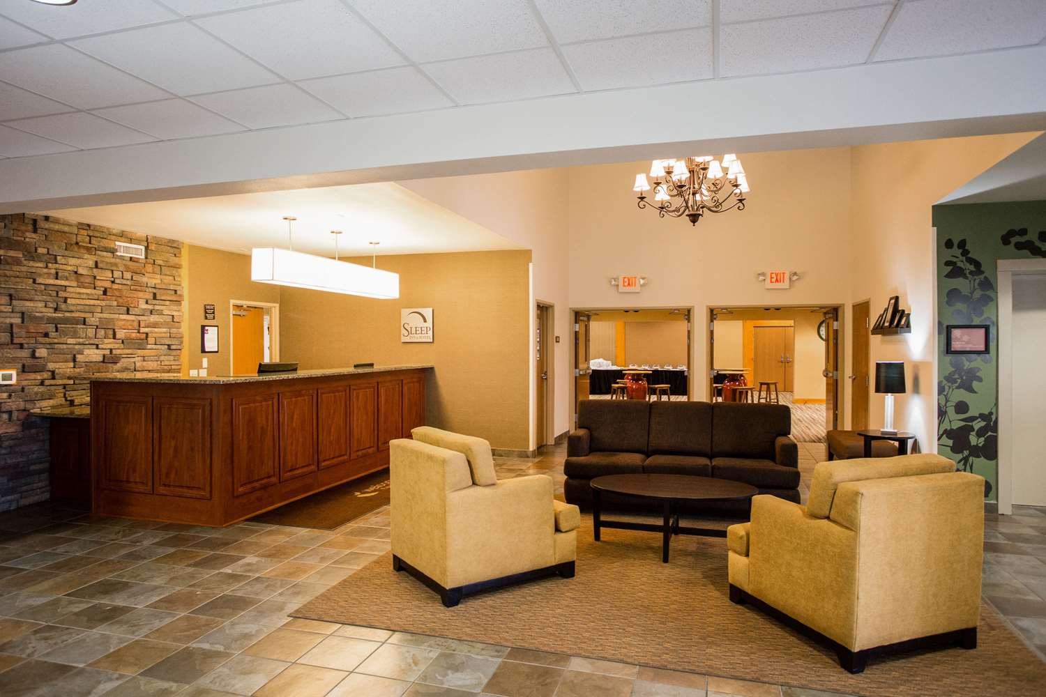 Sleep Inn & Suites Conference Center Eau Claire North 2/22
