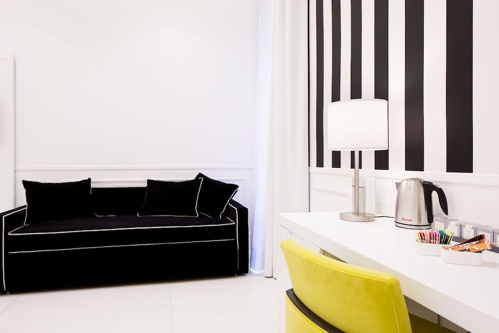 Nap Luxury Guest House 20/50
