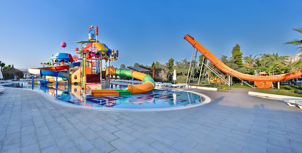 Saturn Palace Resort 26/50