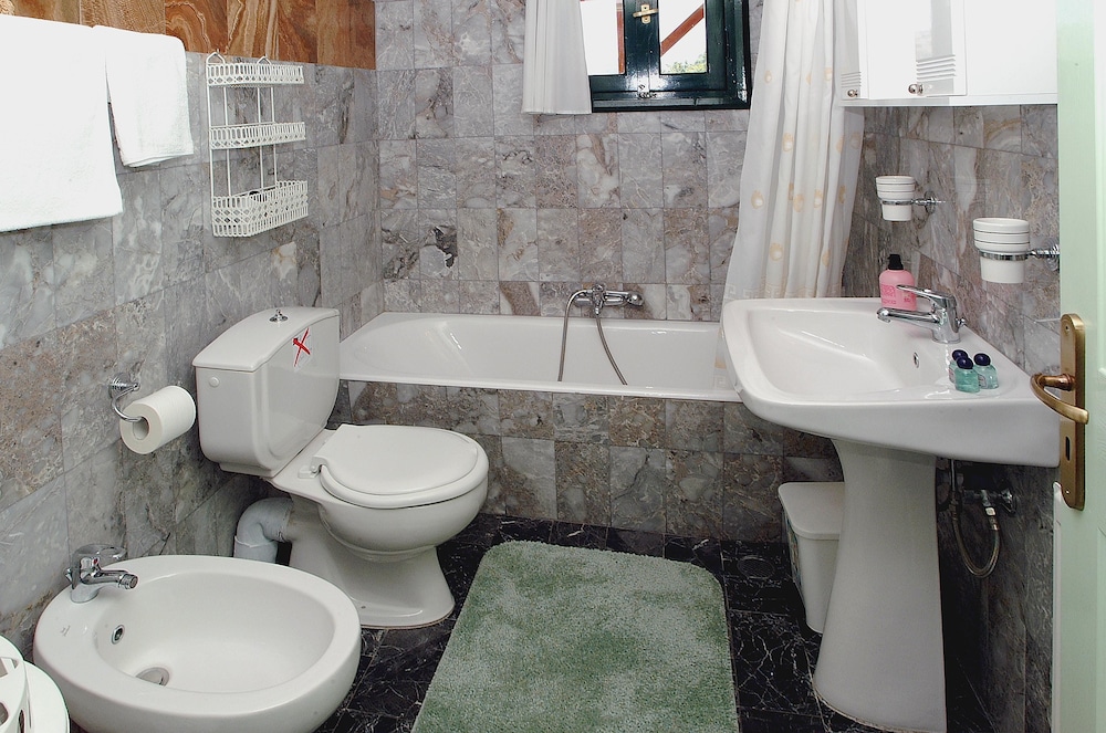 Stratos Villas 35/37