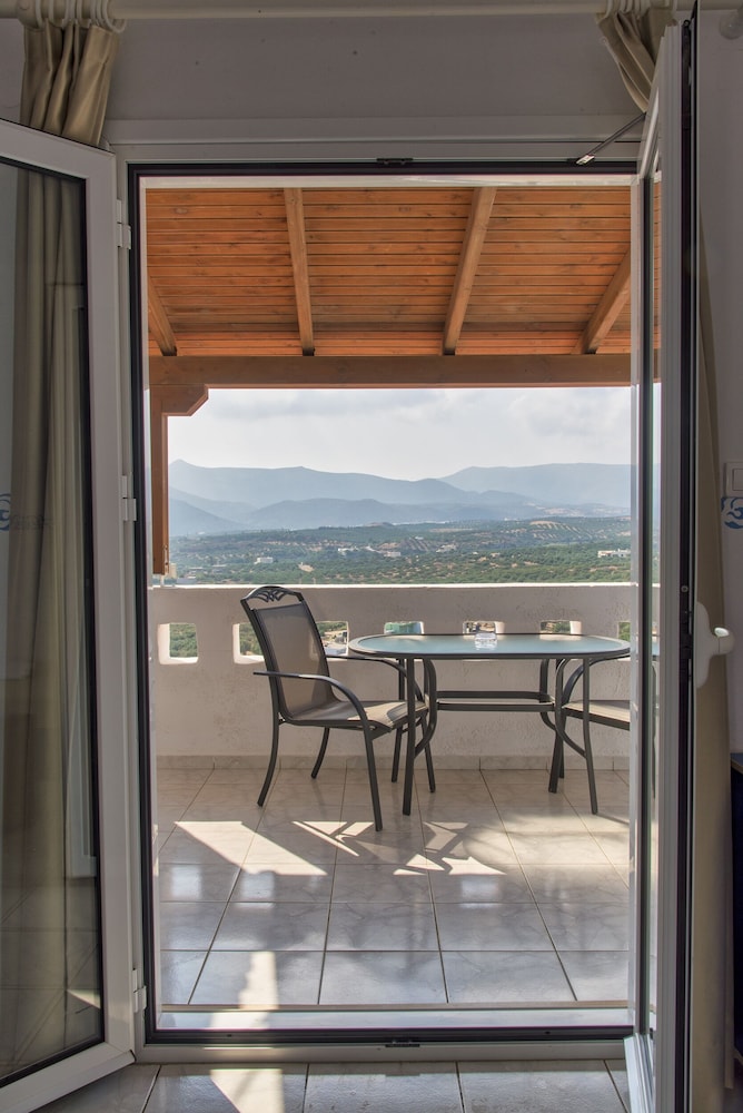 CASTRI VILLAGE HOTEL 19/50